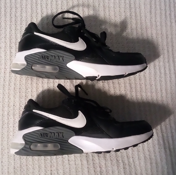 Nike Air Max Excee (black and white) - Picture 4 of 5